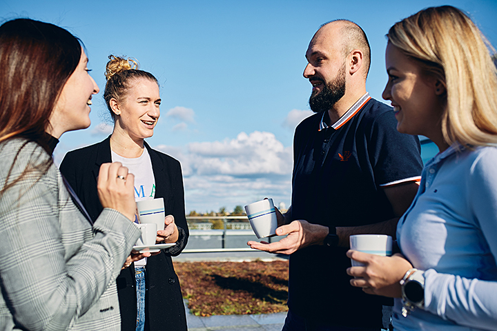 DNV UK 2023 Gender Pay Gap Report 