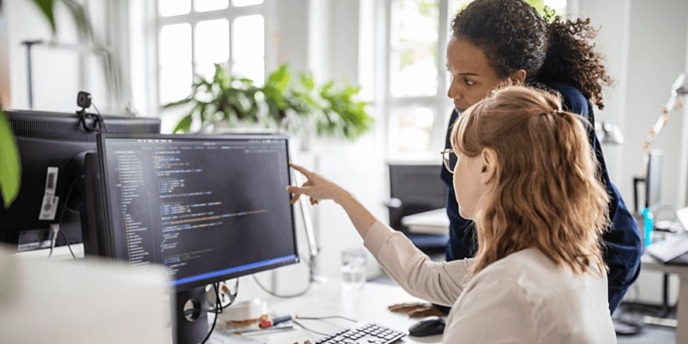 Women discussing ideas